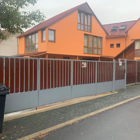 3 Apartments In 1 Location プラハ エクステリア 写真