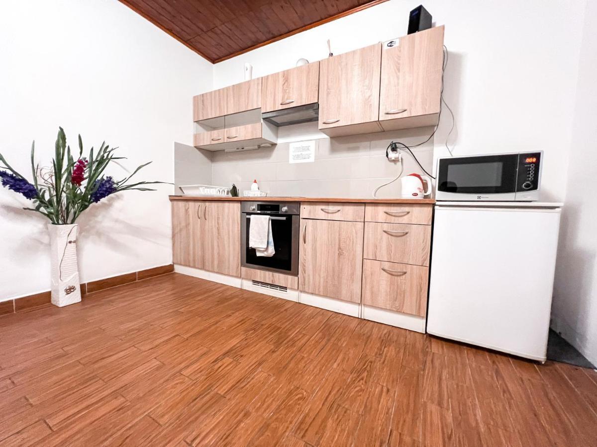 3 Apartments In 1 Location プラハ エクステリア 写真