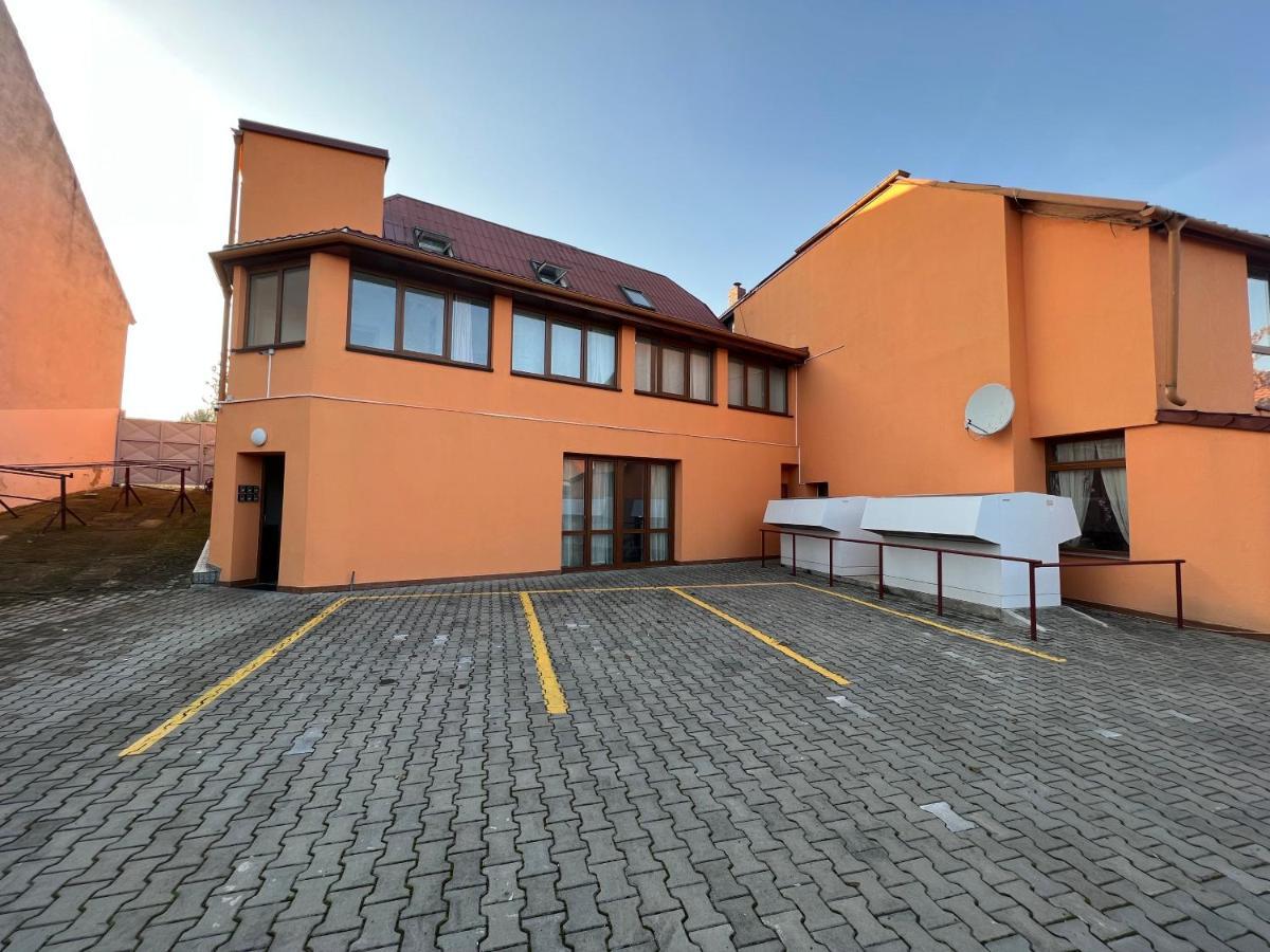 3 Apartments In 1 Location プラハ エクステリア 写真