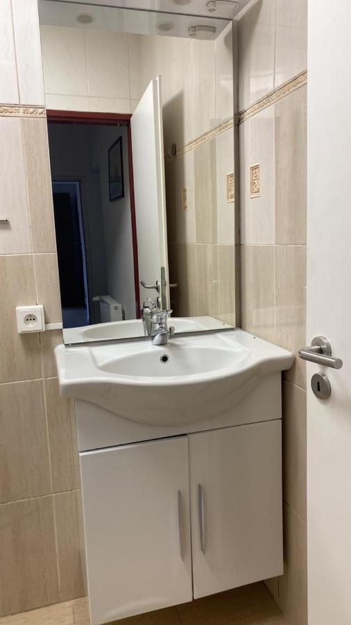 3 Apartments In 1 Location プラハ エクステリア 写真